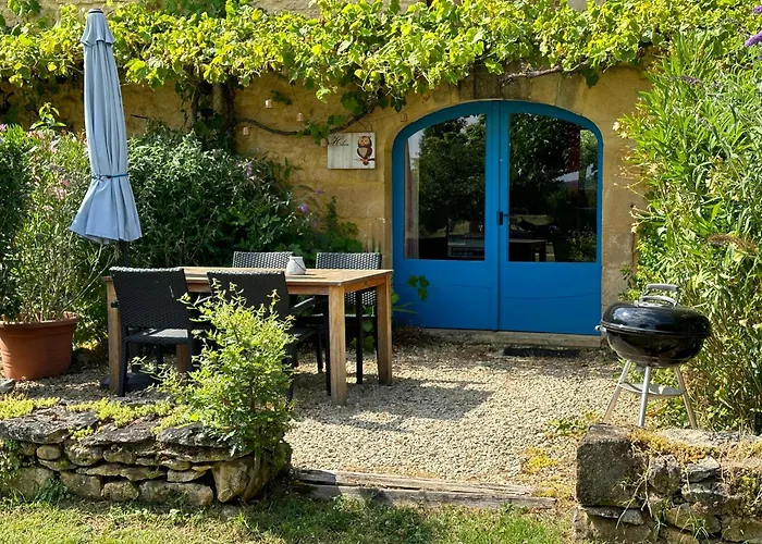 Hameau Du Soleil -hibou * Sainte-Mondane